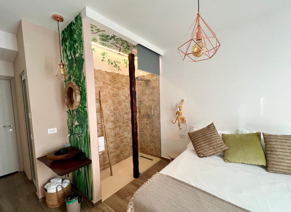 Urban jungle rooms Napoli Bagian luar foto