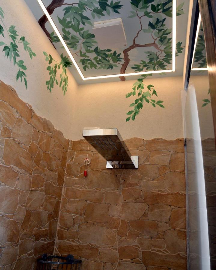 Urban jungle rooms Napoli Bagian luar foto