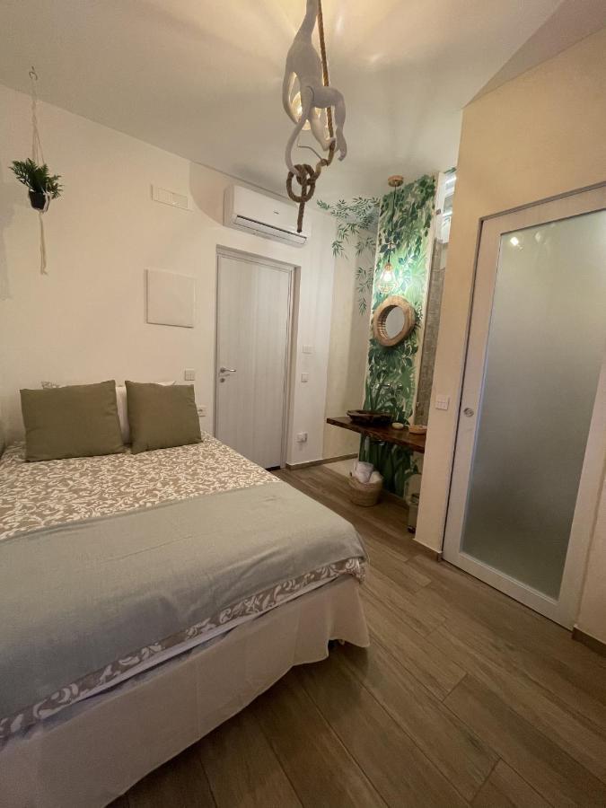 Urban jungle rooms Napoli Bagian luar foto